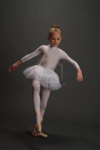 9412965-ballet-girl
